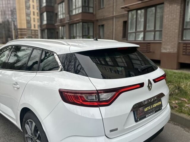 Белый Рено Меган, объемом двигателя 1.6 л и пробегом 195 тыс. км за 11800 $, фото 7 на Automoto.ua