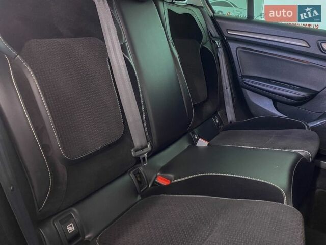 Белый Рено Меган, объемом двигателя 1.5 л и пробегом 198 тыс. км за 13250 $, фото 9 на Automoto.ua