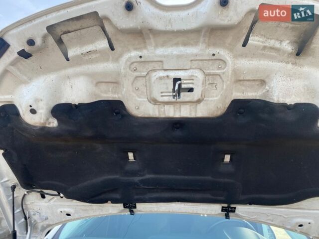 Білий Рено Меган, об'ємом двигуна 1.5 л та пробігом 297 тис. км за 9999 $, фото 40 на Automoto.ua