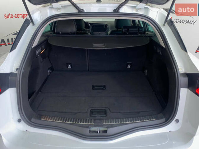 Білий Рено Меган, об'ємом двигуна 1.46 л та пробігом 91 тис. км за 16750 $, фото 4 на Automoto.ua