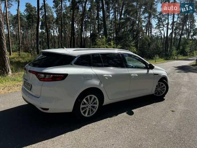 Белый Рено Меган, объемом двигателя 1.46 л и пробегом 185 тыс. км за 13200 $, фото 2 на Automoto.ua