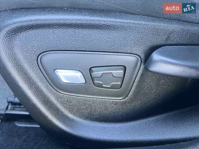 Белый Рено Меган, объемом двигателя 1.5 л и пробегом 208 тыс. км за 13900 $, фото 10 на Automoto.ua