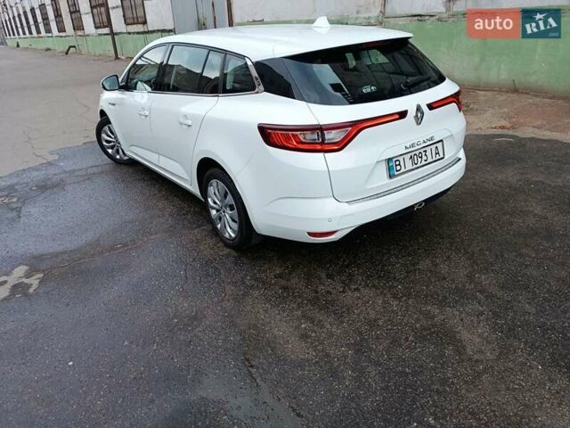 Белый Рено Меган, объемом двигателя 1.46 л и пробегом 190 тыс. км за 11800 $, фото 5 на Automoto.ua