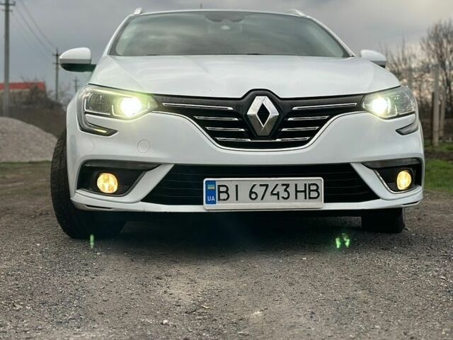 Білий Рено Меган, об'ємом двигуна 1.46 л та пробігом 240 тис. км за 12500 $, фото 6 на Automoto.ua