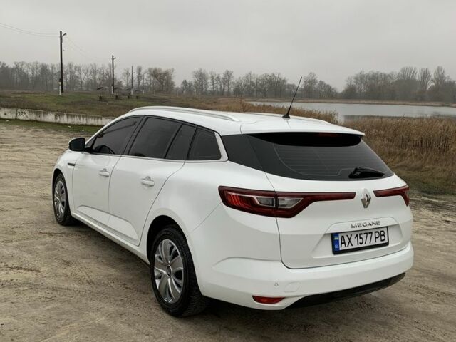Белый Рено Меган, объемом двигателя 1.5 л и пробегом 289 тыс. км за 11200 $, фото 1 на Automoto.ua