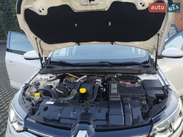 Білий Рено Меган, об'ємом двигуна 1.46 л та пробігом 190 тис. км за 11019 $, фото 11 на Automoto.ua