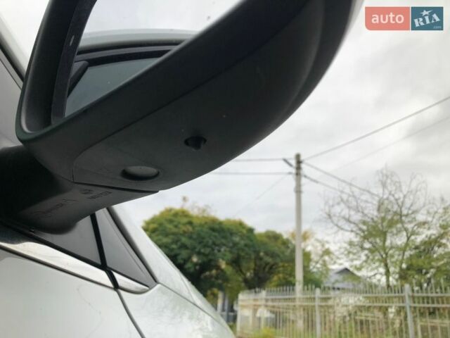 Білий Рено Меган, об'ємом двигуна 1.5 л та пробігом 150 тис. км за 14290 $, фото 23 на Automoto.ua