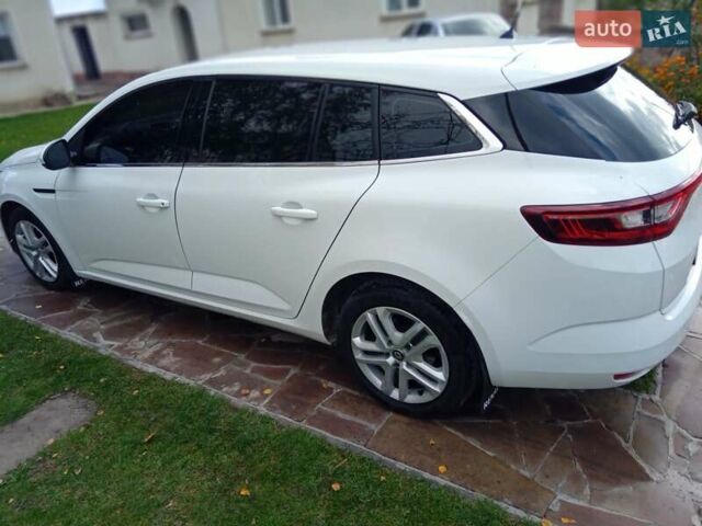 Белый Рено Меган, объемом двигателя 1.46 л и пробегом 251 тыс. км за 11900 $, фото 4 на Automoto.ua