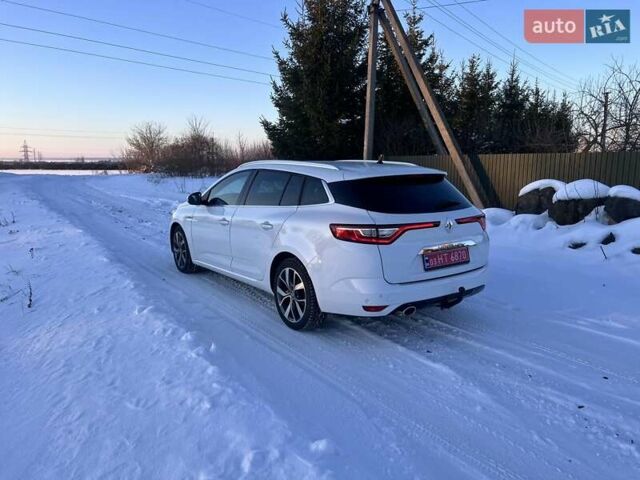Белый Рено Меган, объемом двигателя 1.5 л и пробегом 208 тыс. км за 13900 $, фото 3 на Automoto.ua