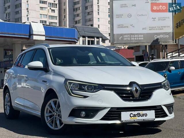 Белый Рено Меган, объемом двигателя 1.5 л и пробегом 106 тыс. км за 13800 $, фото 2 на Automoto.ua