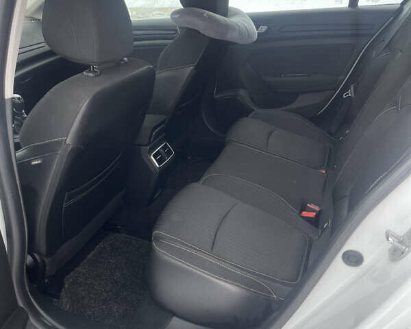 Білий Рено Меган, об'ємом двигуна 1.5 л та пробігом 258 тис. км за 8500 $, фото 9 на Automoto.ua