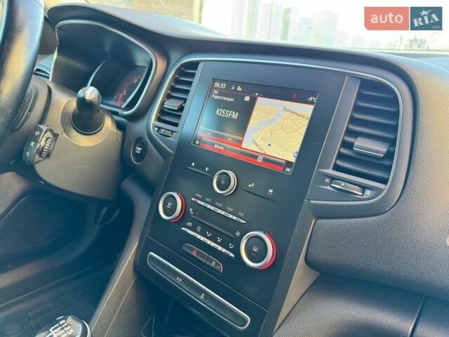 Белый Рено Меган, объемом двигателя 1.46 л и пробегом 260 тыс. км за 10700 $, фото 20 на Automoto.ua