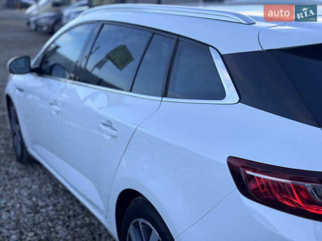 Білий Рено Меган, об'ємом двигуна 1.46 л та пробігом 211 тис. км за 13300 $, фото 10 на Automoto.ua