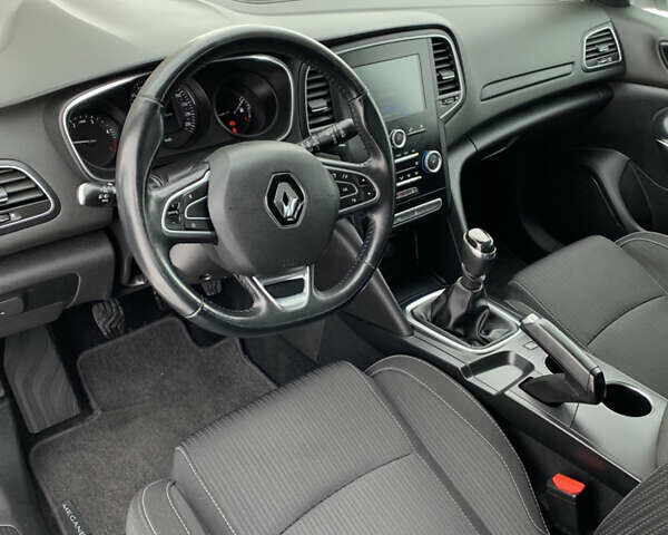 Білий Рено Меган, об'ємом двигуна 1.5 л та пробігом 155 тис. км за 13700 $, фото 49 на Automoto.ua