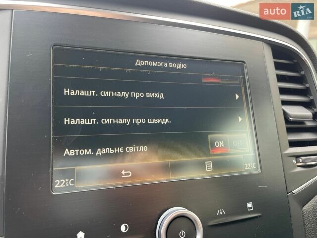 Білий Рено Меган, об'ємом двигуна 1.46 л та пробігом 196 тис. км за 11000 $, фото 59 на Automoto.ua