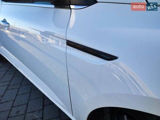 Белый Рено Меган, объемом двигателя 1.46 л и пробегом 200 тыс. км за 11999 $, фото 16 на Automoto.ua