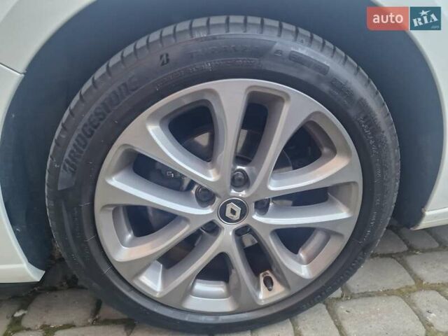 Белый Рено Меган, объемом двигателя 1.5 л и пробегом 218 тыс. км за 14900 $, фото 9 на Automoto.ua