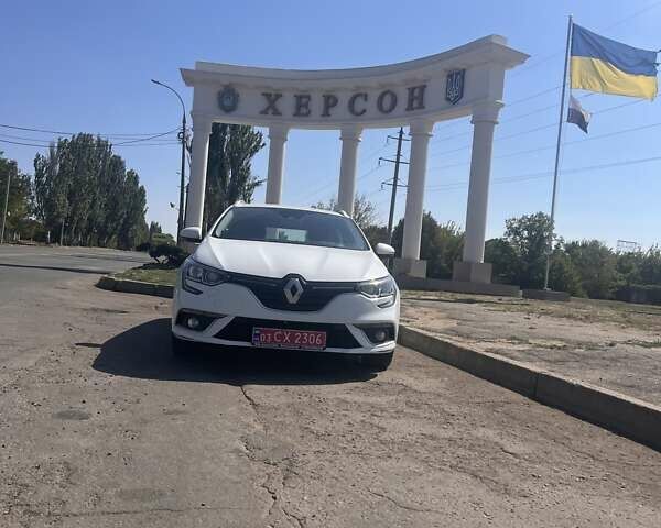 Белый Рено Меган, объемом двигателя 1.5 л и пробегом 106 тыс. км за 13500 $, фото 1 на Automoto.ua