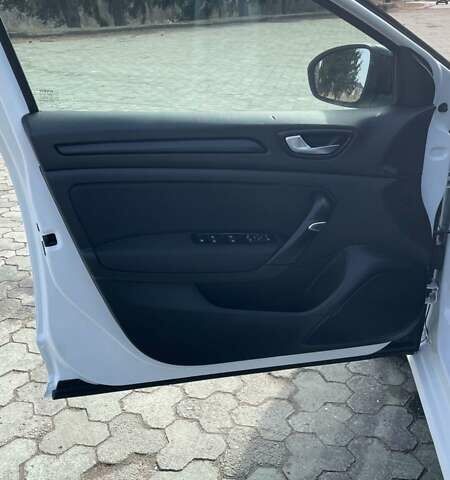 Белый Рено Меган, объемом двигателя 1.46 л и пробегом 205 тыс. км за 10700 $, фото 19 на Automoto.ua