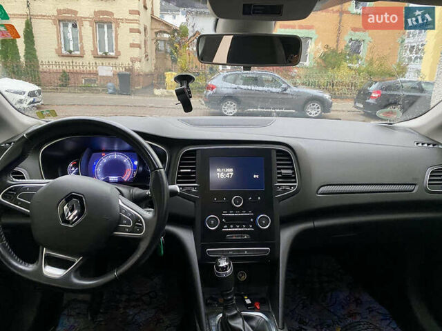 Белый Рено Меган, объемом двигателя 1.6 л и пробегом 126 тыс. км за 14100 $, фото 7 на Automoto.ua