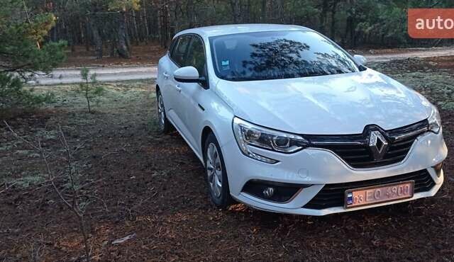 Белый Рено Меган, объемом двигателя 1.5 л и пробегом 202 тыс. км за 11700 $, фото 22 на Automoto.ua