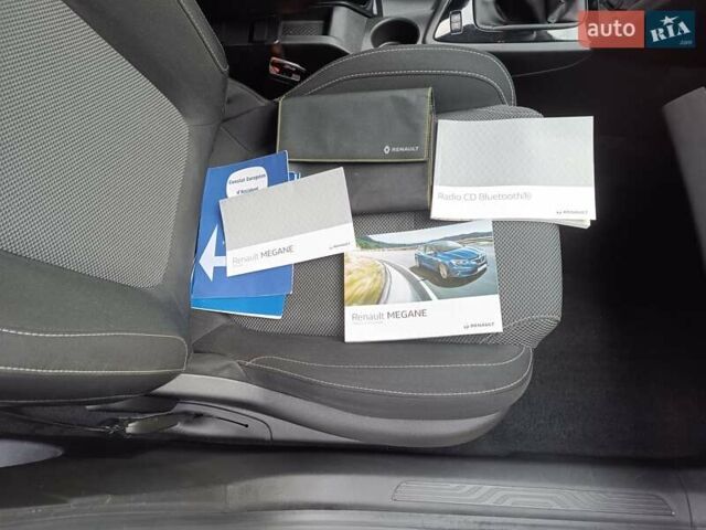 Белый Рено Меган, объемом двигателя 1.46 л и пробегом 190 тыс. км за 11800 $, фото 4 на Automoto.ua