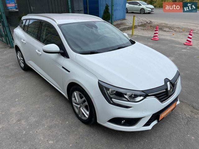 Білий Рено Меган, об'ємом двигуна 1.46 л та пробігом 196 тис. км за 11000 $, фото 68 на Automoto.ua