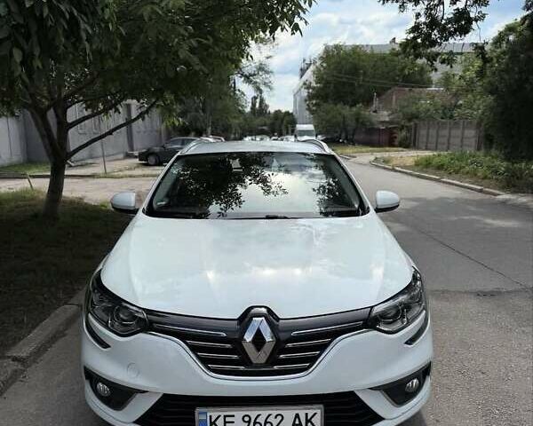 Белый Рено Меган, объемом двигателя 1.46 л и пробегом 139 тыс. км за 14650 $, фото 7 на Automoto.ua
