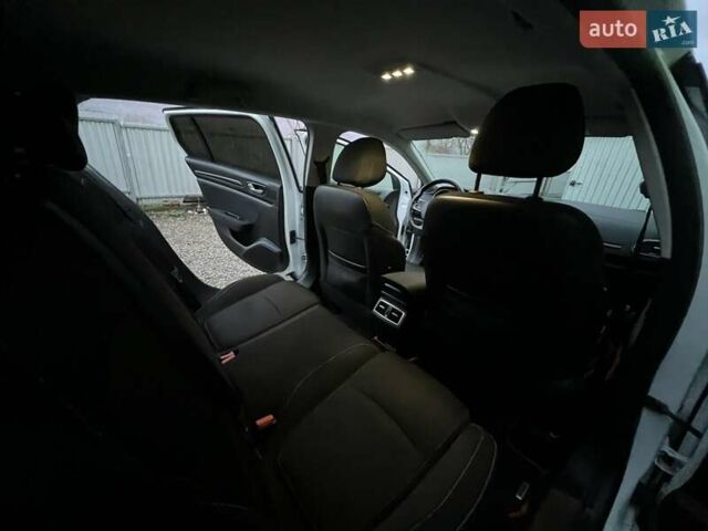 Белый Рено Меган, объемом двигателя 1.46 л и пробегом 231 тыс. км за 11100 $, фото 20 на Automoto.ua