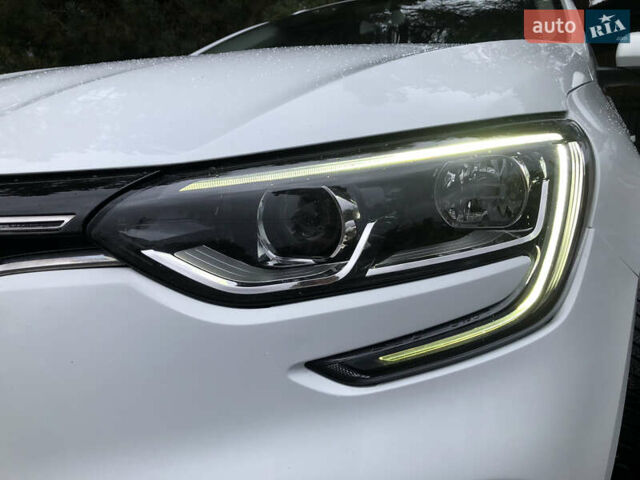 Белый Рено Меган, объемом двигателя 1.5 л и пробегом 150 тыс. км за 14300 $, фото 67 на Automoto.ua