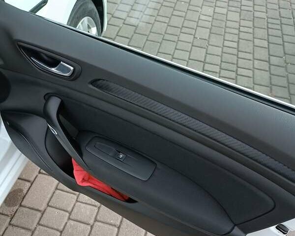 Білий Рено Меган, об'ємом двигуна 1.46 л та пробігом 110 тис. км за 14200 $, фото 34 на Automoto.ua