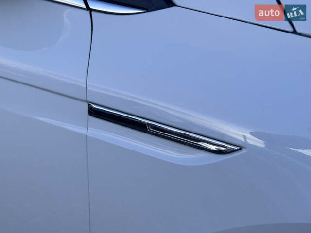 Білий Рено Меган, об'ємом двигуна 1.46 л та пробігом 211 тис. км за 13300 $, фото 19 на Automoto.ua