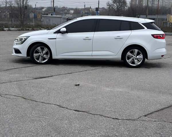 Білий Рено Меган, об'ємом двигуна 1.46 л та пробігом 252 тис. км за 13300 $, фото 3 на Automoto.ua