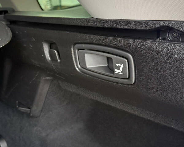 Рено Меган 2018 в Киеве на Automoto.ua Белый Рено Меган, объемом двигателя 1.5 л и пробегом 191 тыс. км за 14499 $, фото 48 на Automoto.ua