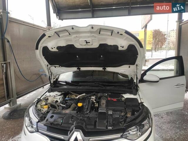 Білий Рено Меган, об'ємом двигуна 1.46 л та пробігом 167 тис. км за 12700 $, фото 13 на Automoto.ua