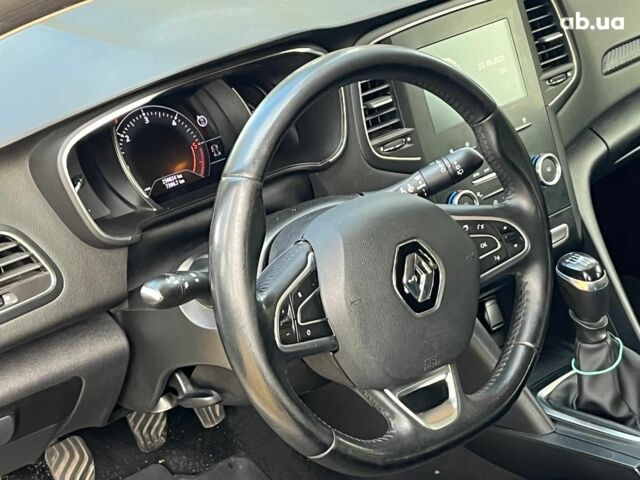 Белый Рено Меган, объемом двигателя 1.5 л и пробегом 250 тыс. км за 10890 $, фото 28 на Automoto.ua