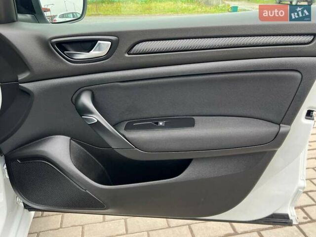 Білий Рено Меган, об'ємом двигуна 1.5 л та пробігом 145 тис. км за 14500 $, фото 25 на Automoto.ua