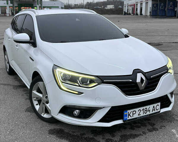 Білий Рено Меган, об'ємом двигуна 1.46 л та пробігом 252 тис. км за 13300 $, фото 4 на Automoto.ua