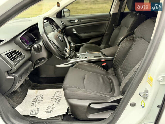 Білий Рено Меган, об'ємом двигуна 1.5 л та пробігом 245 тис. км за 13333 $, фото 28 на Automoto.ua