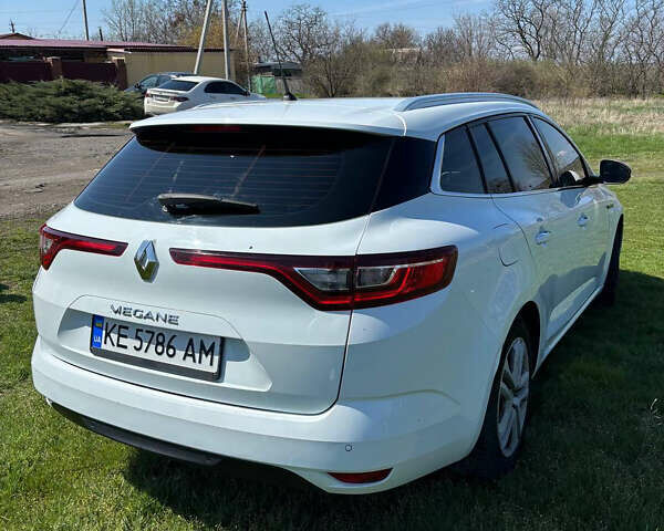 Белый Рено Меган, объемом двигателя 1.46 л и пробегом 249 тыс. км за 12900 $, фото 2 на Automoto.ua