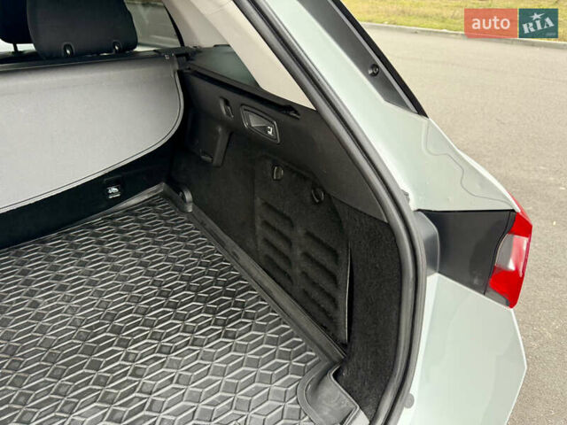 Білий Рено Меган, об'ємом двигуна 1.5 л та пробігом 245 тис. км за 13333 $, фото 61 на Automoto.ua