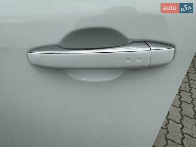 Белый Рено Меган, объемом двигателя 1.6 л и пробегом 217 тыс. км за 13900 $, фото 25 на Automoto.ua