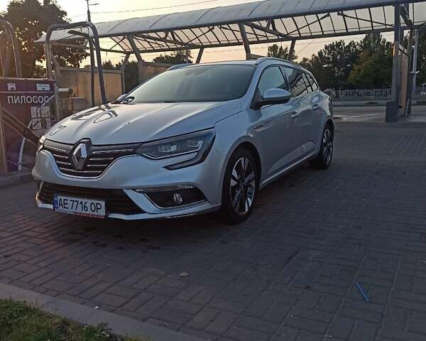 Белый Рено Меган, объемом двигателя 1.46 л и пробегом 177 тыс. км за 16200 $, фото 35 на Automoto.ua