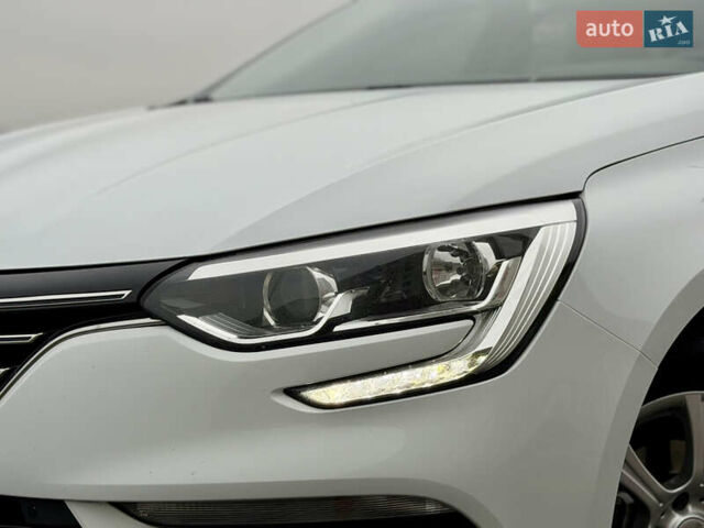 Білий Рено Меган, об'ємом двигуна 1.5 л та пробігом 245 тис. км за 13333 $, фото 2 на Automoto.ua