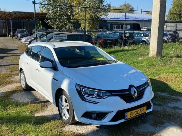 Белый Рено Меган, объемом двигателя 1.46 л и пробегом 216 тыс. км за 13000 $, фото 6 на Automoto.ua