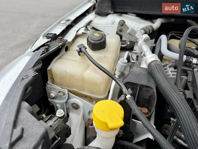 Білий Рено Меган, об'ємом двигуна 1.5 л та пробігом 245 тис. км за 13333 $, фото 71 на Automoto.ua