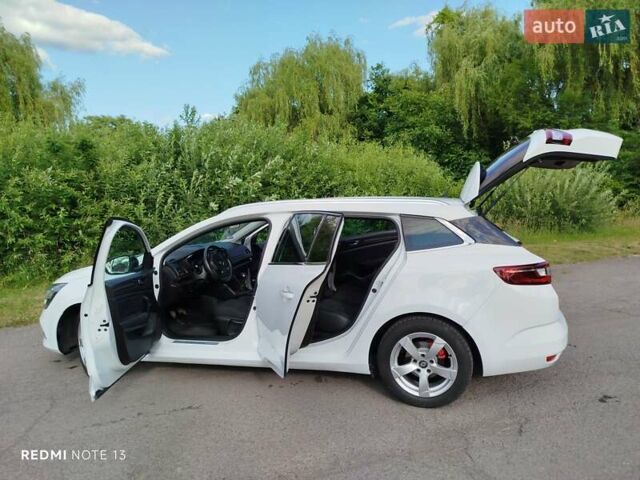 Білий Рено Меган, об'ємом двигуна 1.46 л та пробігом 252 тис. км за 12500 $, фото 6 на Automoto.ua