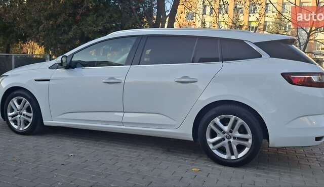 Білий Рено Меган, об'ємом двигуна 1.46 л та пробігом 216 тис. км за 12900 $, фото 7 на Automoto.ua