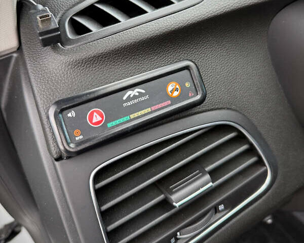 Рено Меган 2018 в Киеве на Automoto.ua Белый Рено Меган, объемом двигателя 1.5 л и пробегом 191 тыс. км за 14499 $, фото 39 на Automoto.ua