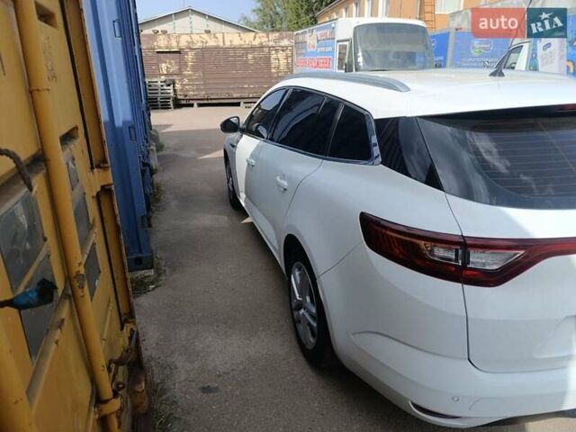 Белый Рено Меган, объемом двигателя 1.46 л и пробегом 211 тыс. км за 13500 $, фото 3 на Automoto.ua